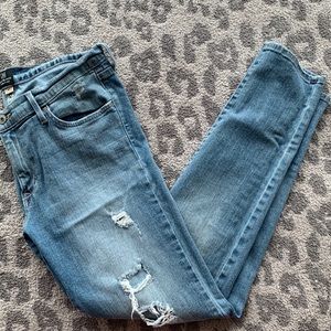 Cute ripped denim, super comfortable